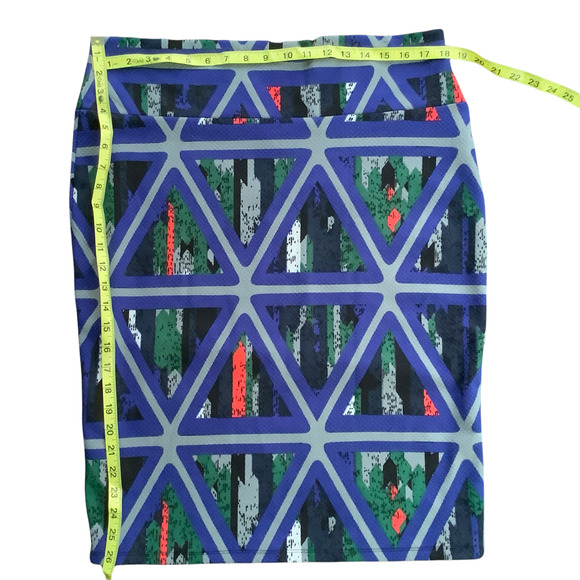 LuLaRoe Multicolor Triangle Pattern Pencil Skirt - Picture 4 of 4